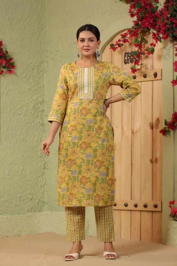 Yellow Cotton Kurta Set with Floral Patterns and Round Neck - Image 2