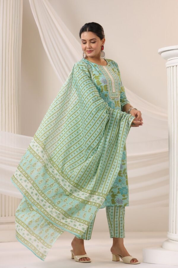Pista Green Cotton Kurta Set with Floral Pattern and Round Neck - Image 7