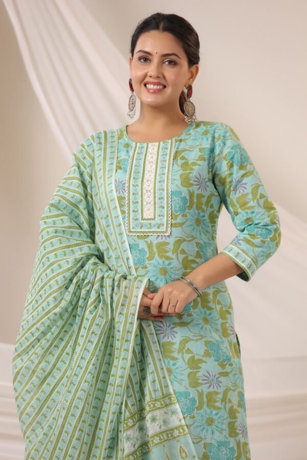 Pista Green Cotton Kurta Set with Floral Pattern and Round Neck - Image 2