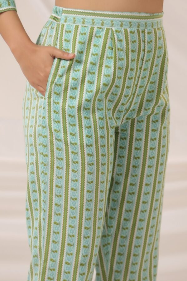 Pista Green Cotton Kurta Set with Floral Pattern and Round Neck - Image 4