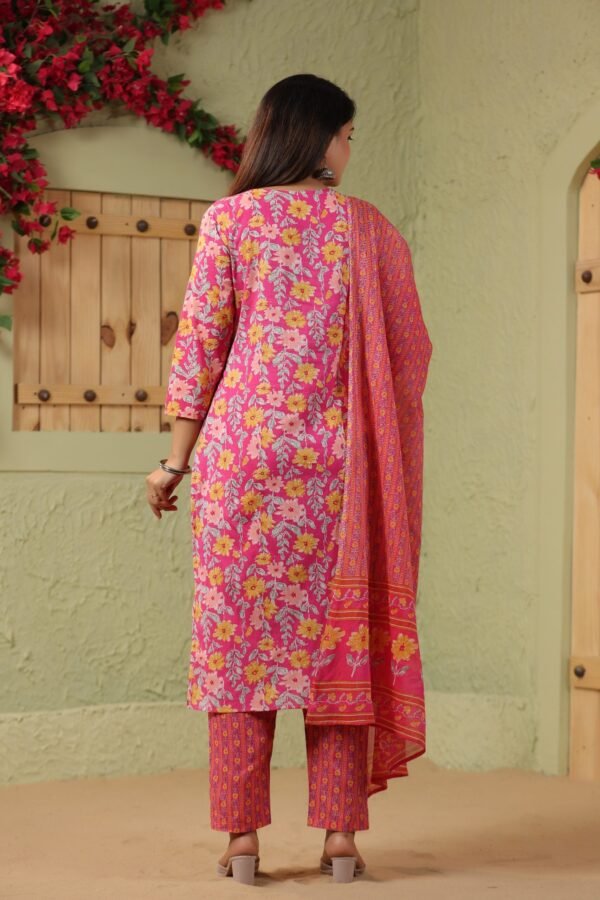 Red Pink Cotton Kurta Set with White Floral Embroidery and V Neck - Image 8