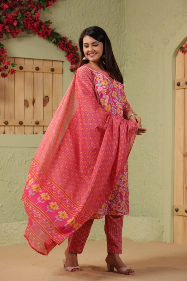 Red Pink Cotton Kurta Set with White Floral Embroidery and V Neck - Image 2