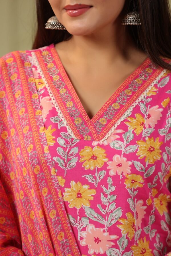 Red Pink Cotton Kurta Set with White Floral Embroidery and V Neck - Image 6