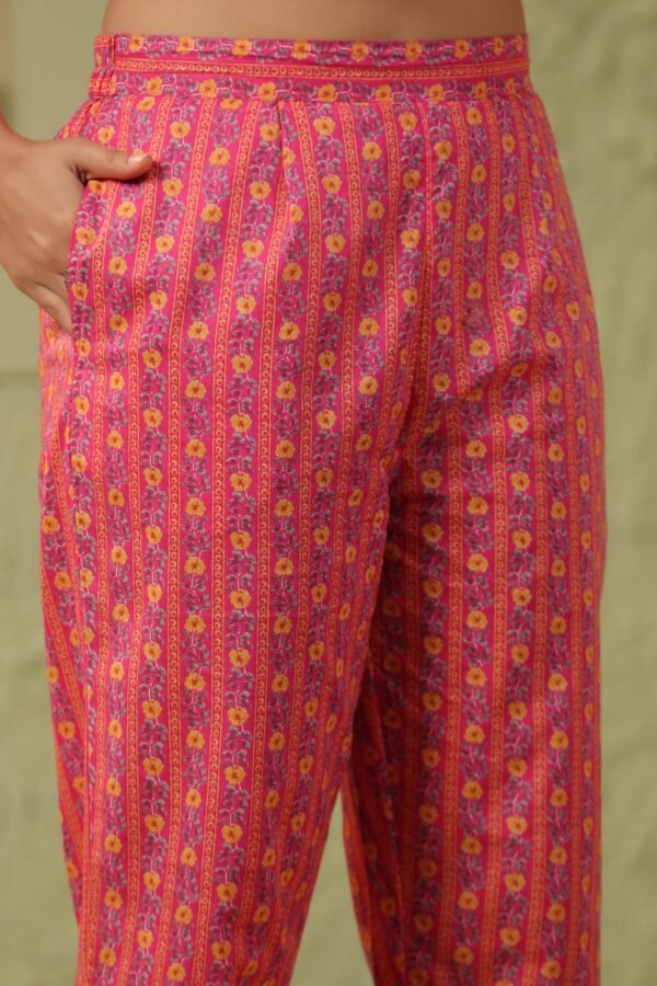 Red Pink Cotton Kurta Set with White Floral Embroidery and V Neck - Image 7