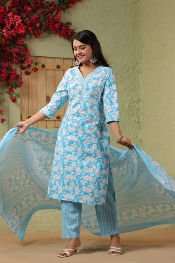 Light Blue Cotton Kurta Set with Floral Embroidery and V Neck - Image 6