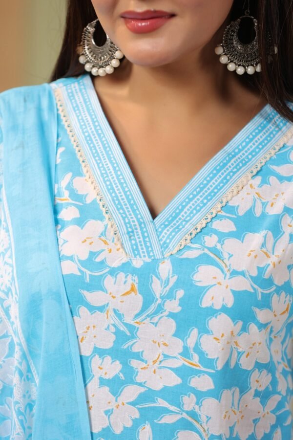 Light Blue Cotton Kurta Set with Floral Embroidery and V Neck - Image 2