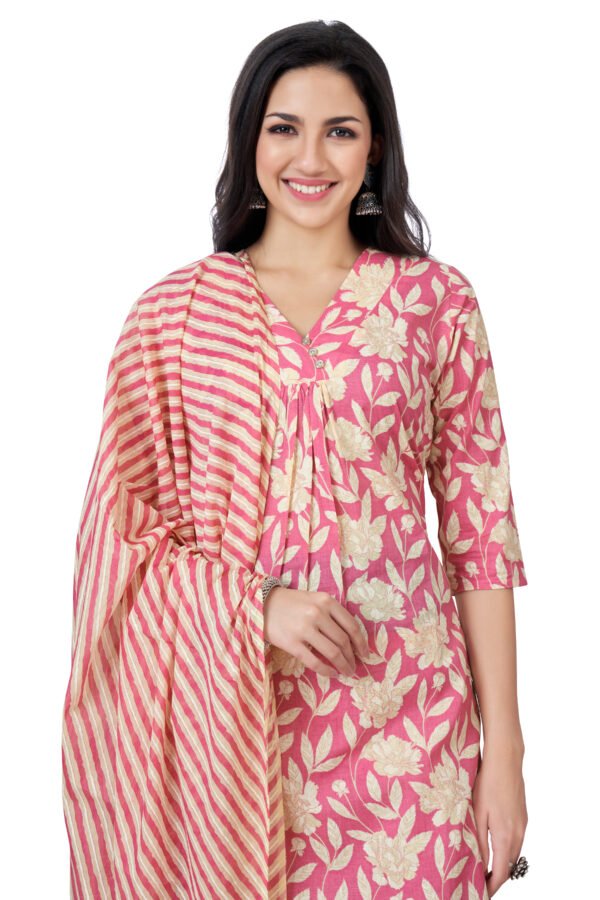 Pink Floral Printed Cotton Three Piece Set with Dupatta - Image 5